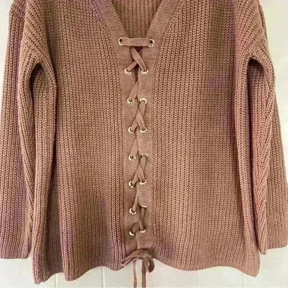 Entro Anthropologie Brown Cable Knit Lace Front V Neck Sweater Size M - Picture 2 of 10